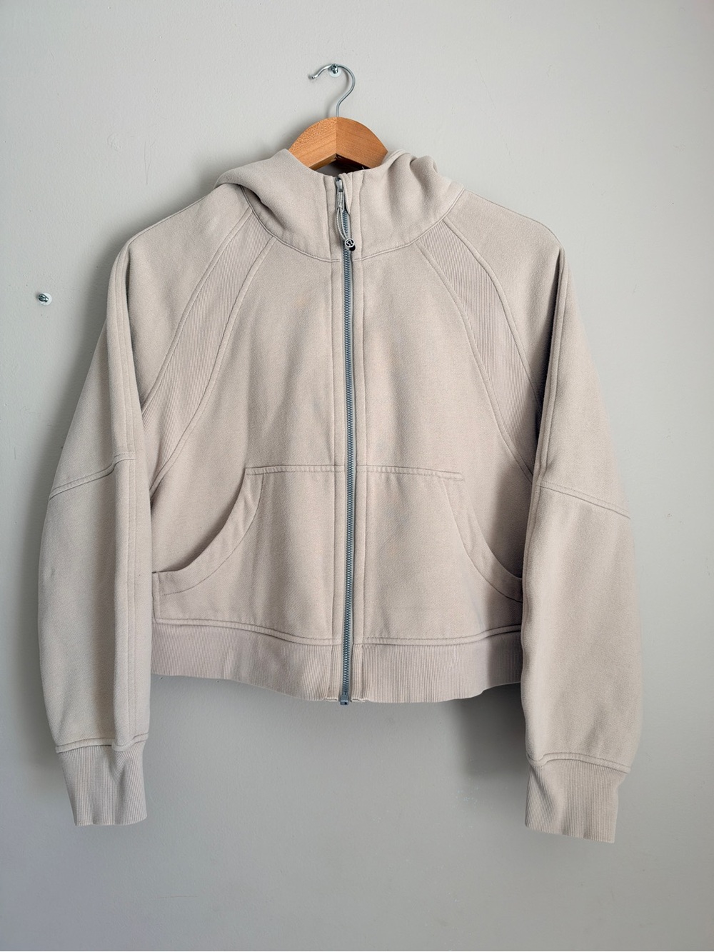 Lululemon scuba full zip hoodie Size M/L. Mojave Tan